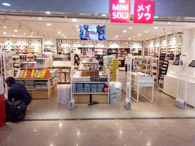 MINISO 부티크, CuboM AM7806 보안 도어 설치